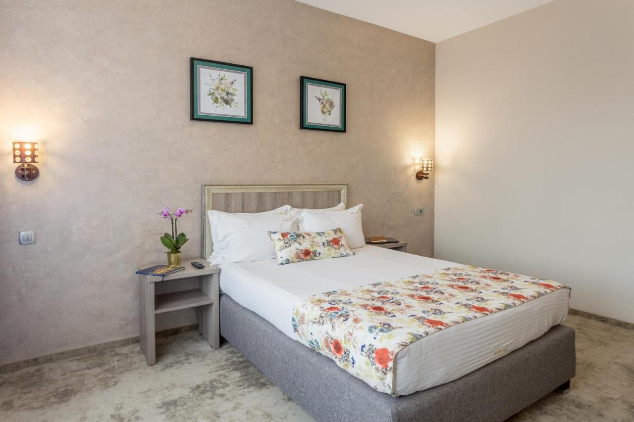 Prestige Boutique Hotel Krajowa Zewnętrze zdjęcie