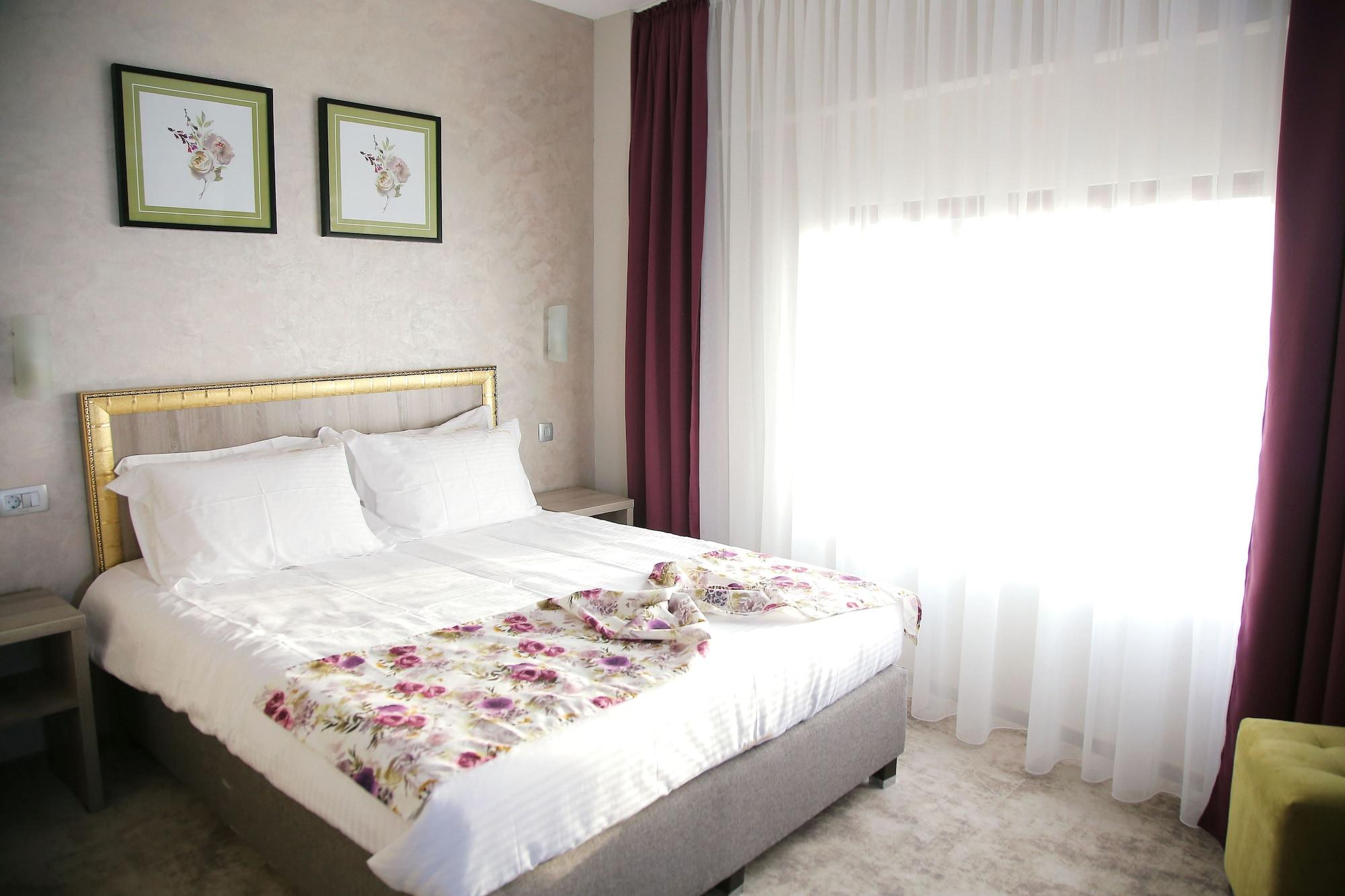 Prestige Boutique Hotel Krajowa Zewnętrze zdjęcie